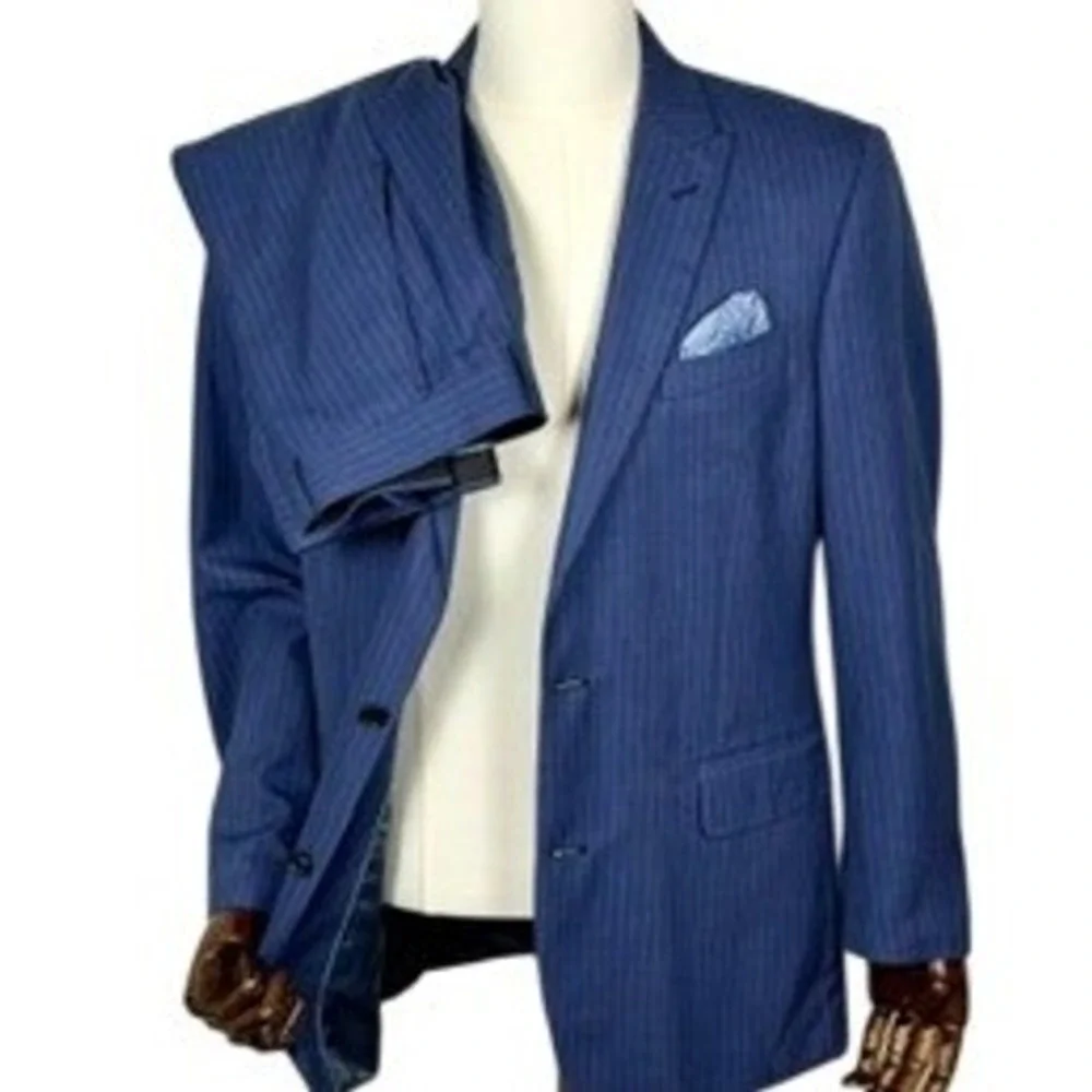 Beverly Hills Polo Club Mens‎ 42R, 36W Blue Pinstripe Suit Classic Business Wool